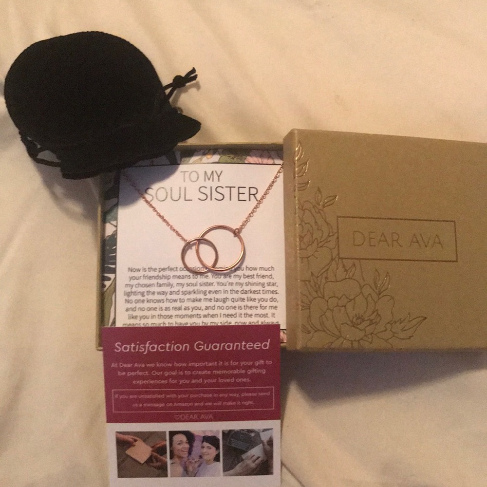 Dear Ava necklace “Soul Sister”